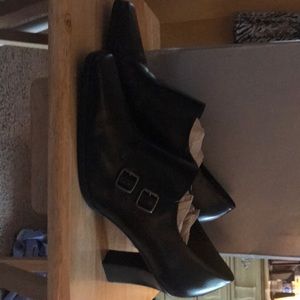 Enzo Angiolini,two decorative buckles,, square toe